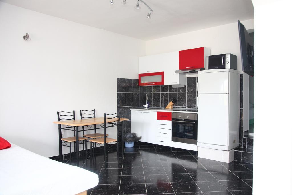 Villa Gorica Apartments Razanj Ngoại thất bức ảnh